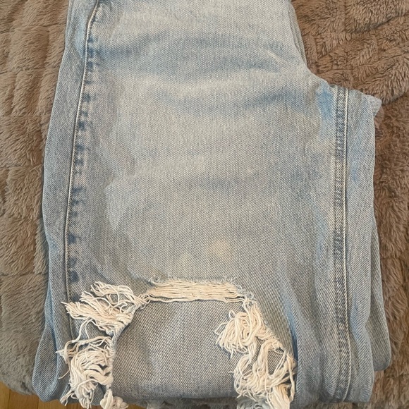 Garage High Rise Baggy Jeans - Iza Blue. - Picture 3 of 6